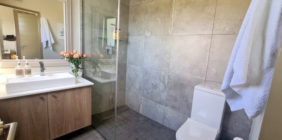 10 Bedroom Property for Sale in Bloubergstrand Western Cape